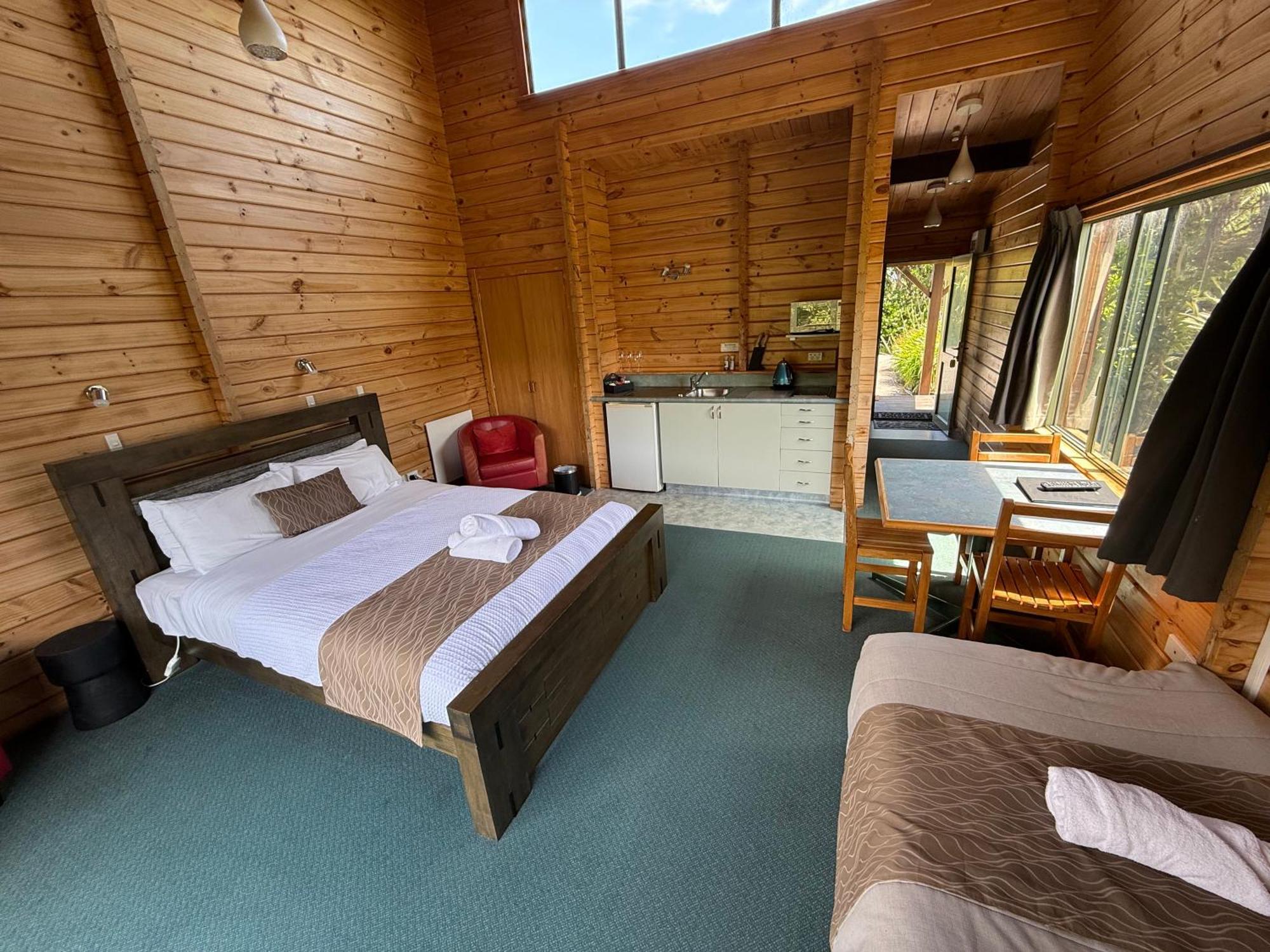 Paparoa Park Motel Punakaiki Ngoại thất bức ảnh