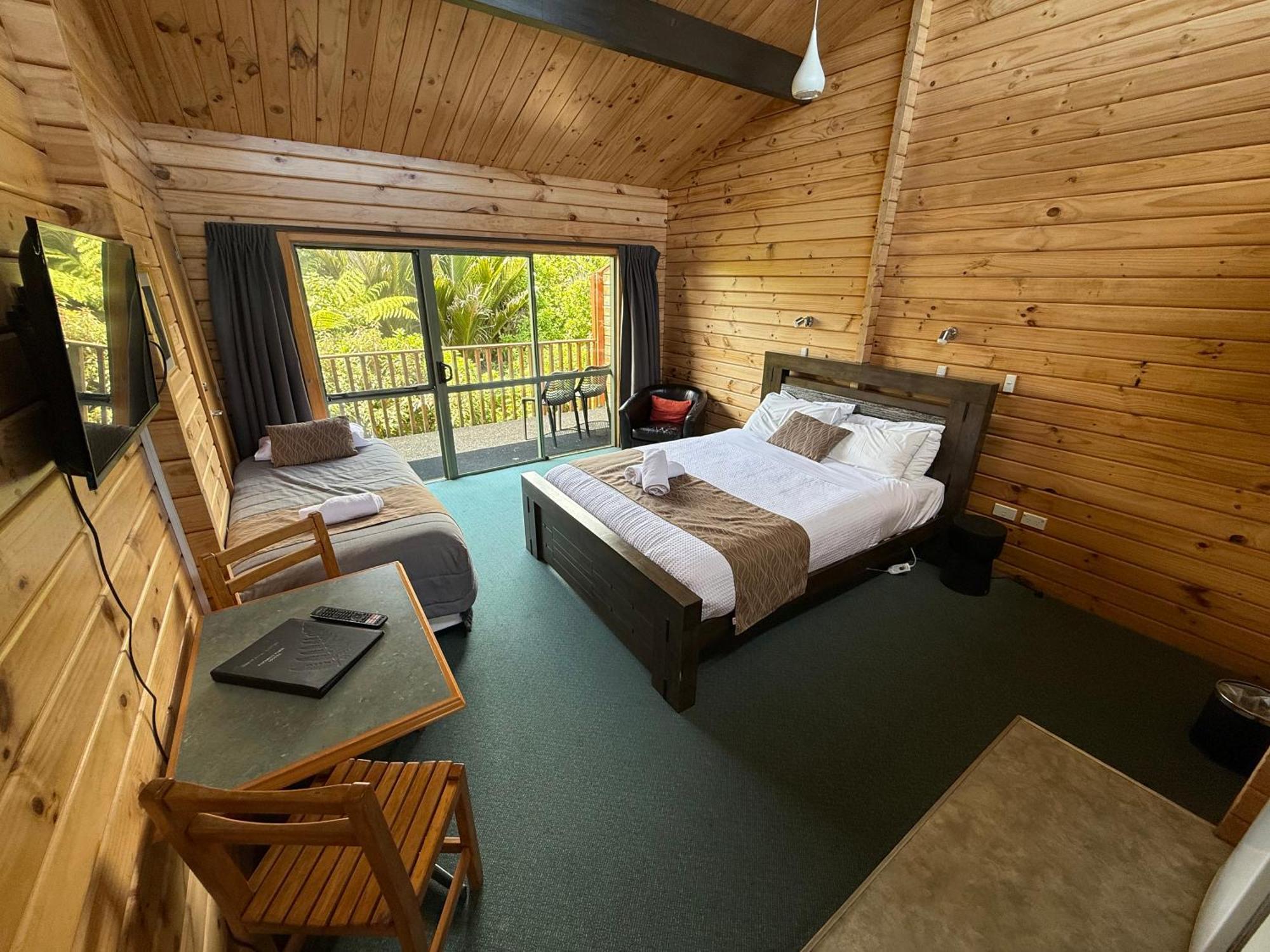 Paparoa Park Motel Punakaiki Ngoại thất bức ảnh